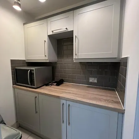 Lovely - Just 15 Mins To Centre Гостевой дом Дублин