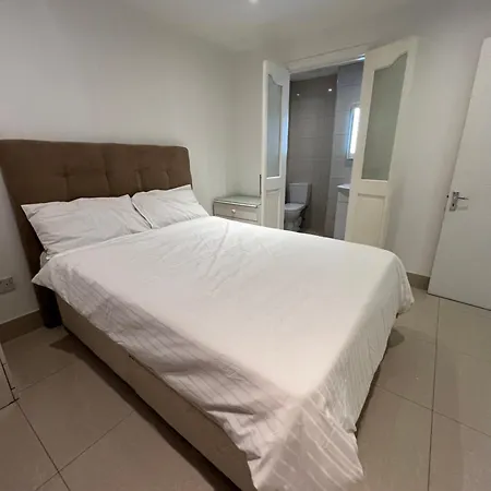 Lovely - Just 15 Mins To Centre Дублин