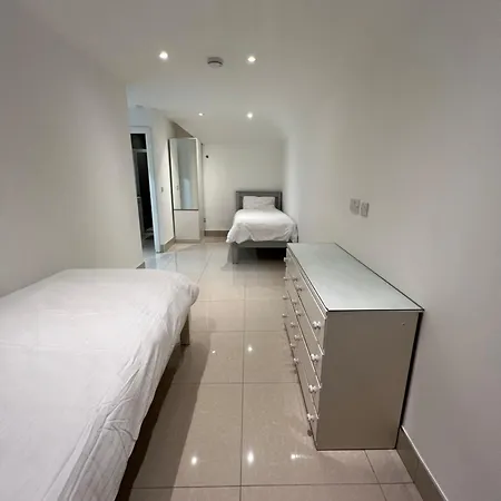 Lovely - Just 15 Mins To Centre Guest house Dublin