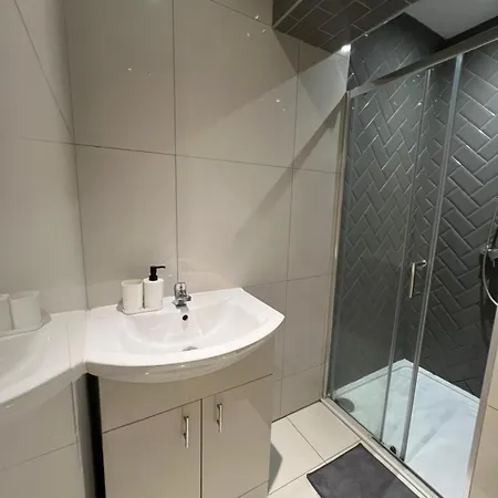 Lovely - Just 15 Mins To Centre בית הארחה דבלין